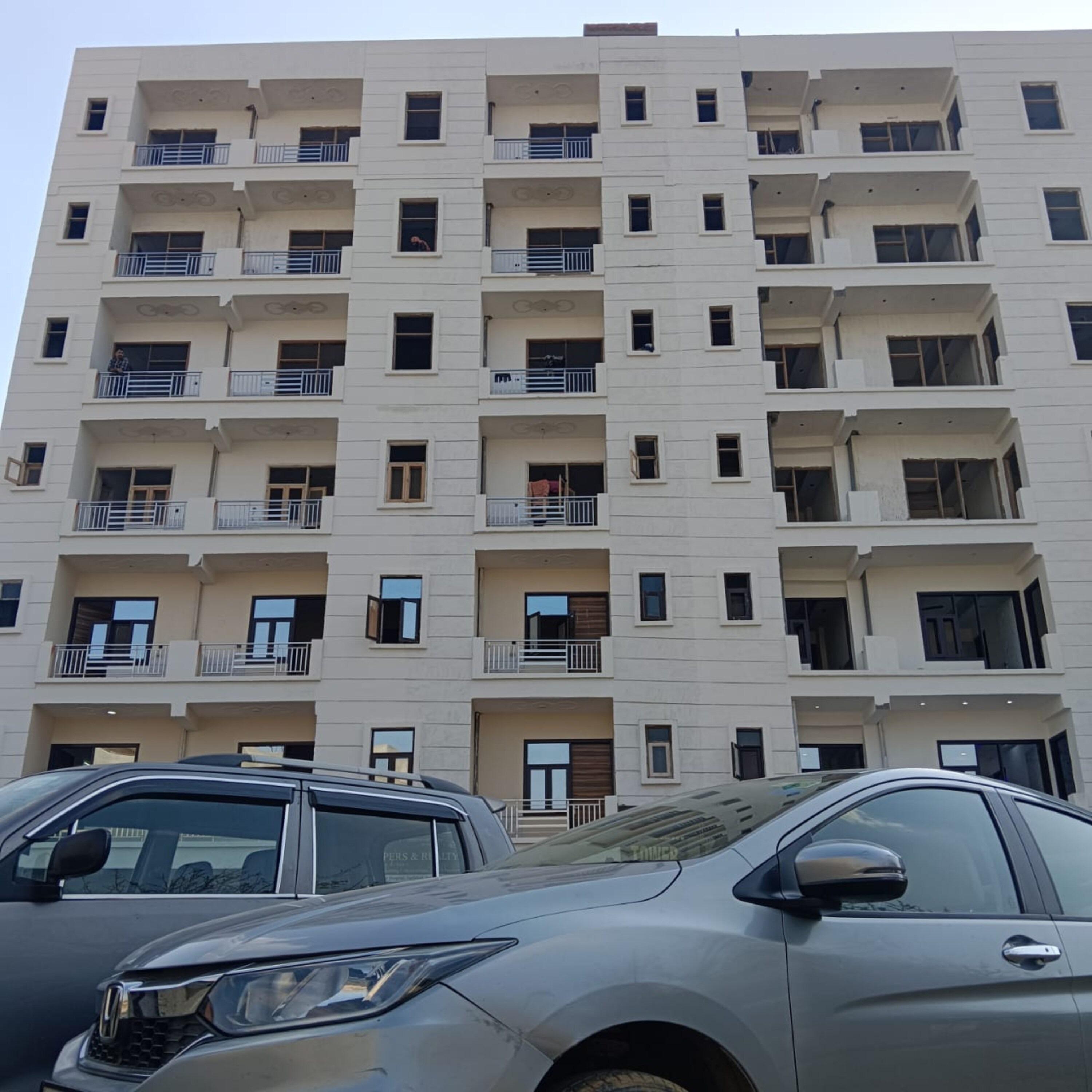 Central Apartment, Sarfabad, Sector 73, Noida