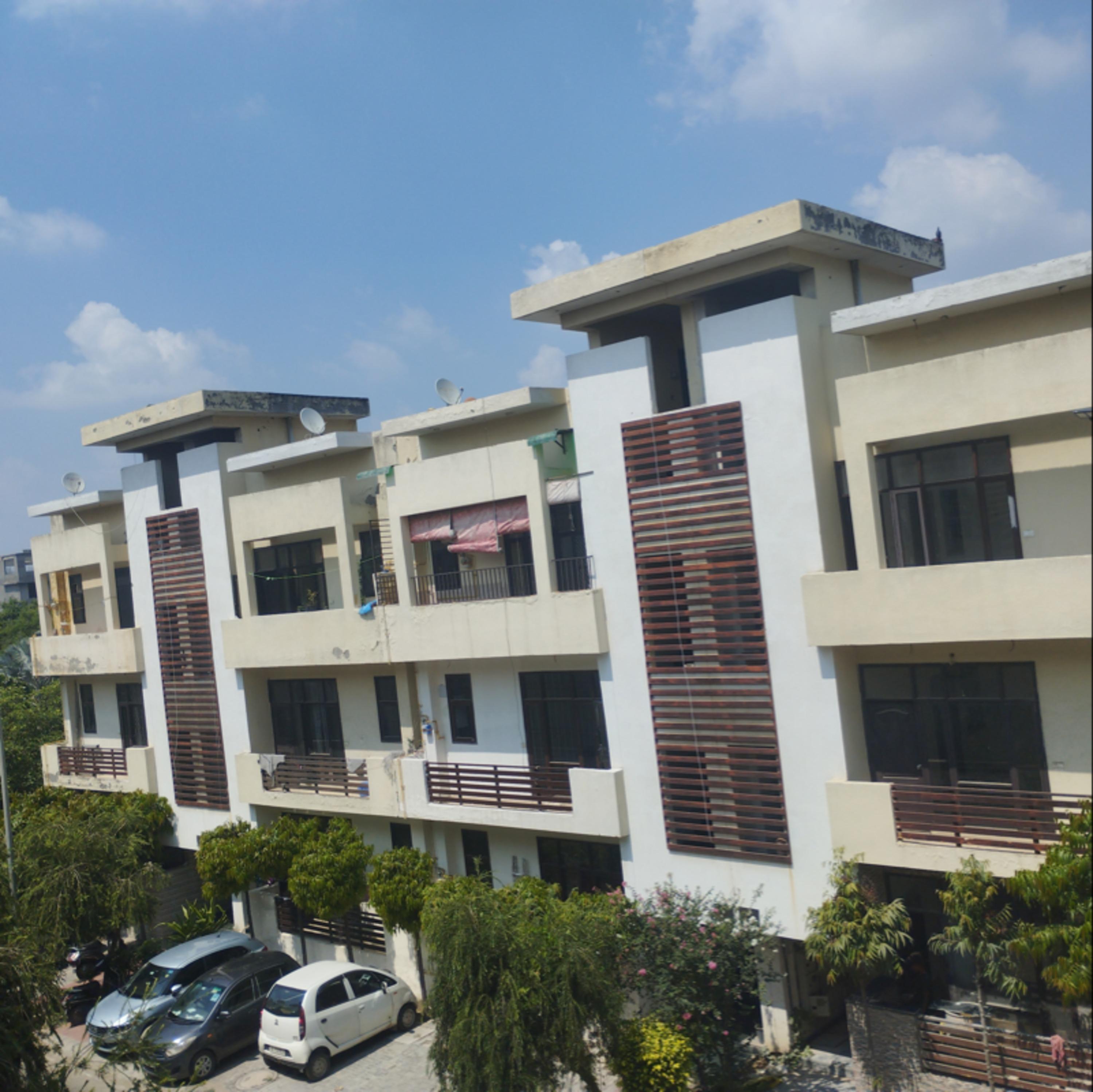 White Cottage, Aditya World City, NH-24