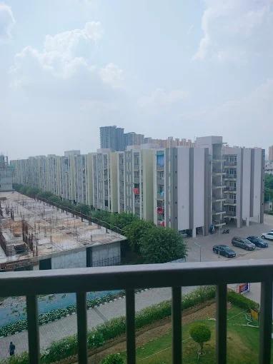 Executive Floors, Wave City, NH-24, Ghaziabad
