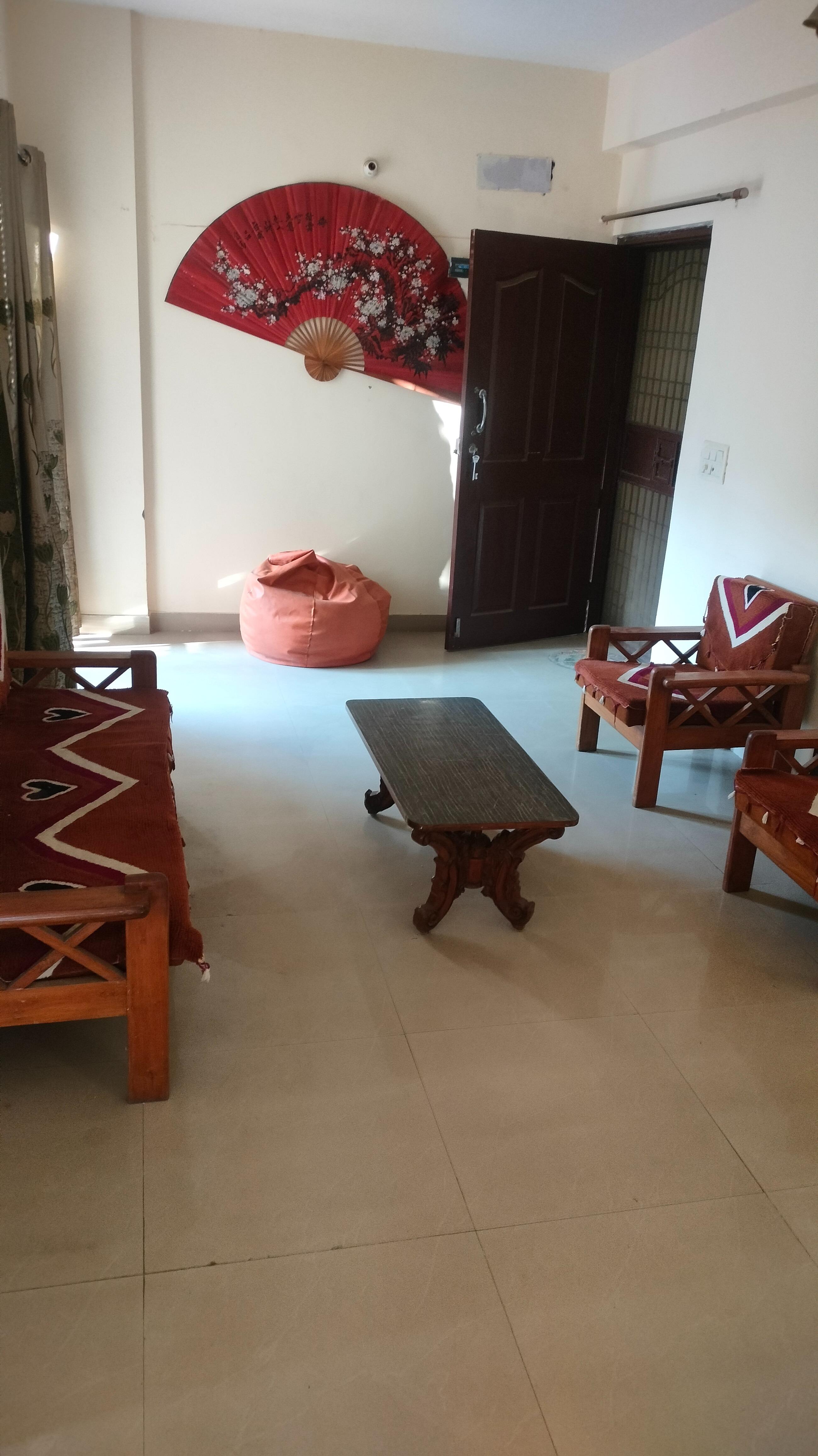 Galaxy North Avenue 2 – 925 SQFT | 2 BHK + Store | 15th Floor | For Rent | Noida Extension