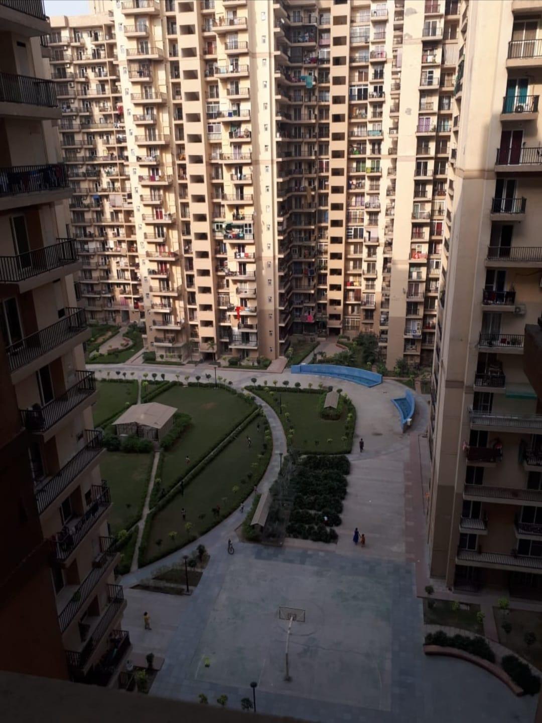 La Residentia, Noida Extension