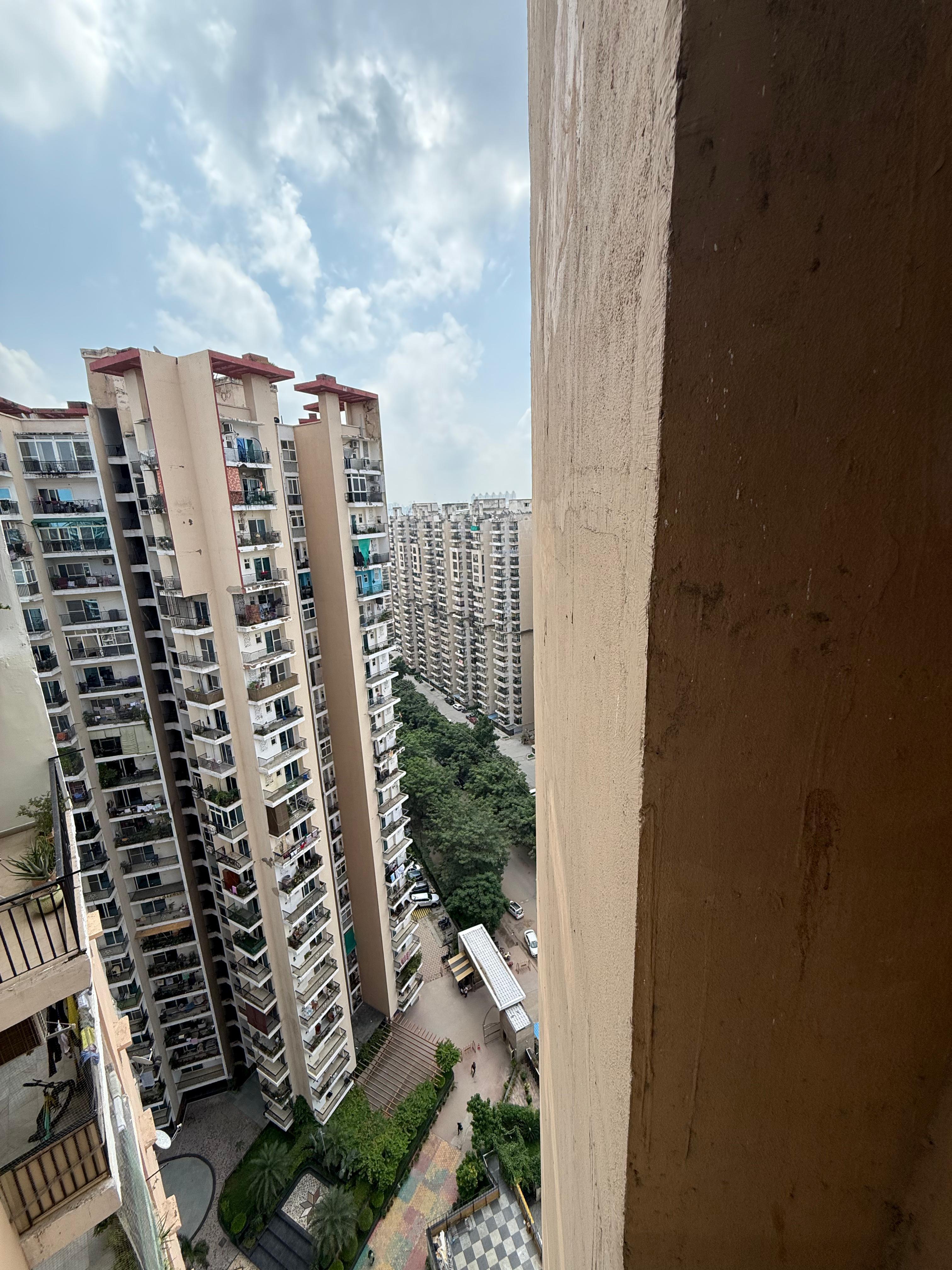 White Orchid, Noida Extension