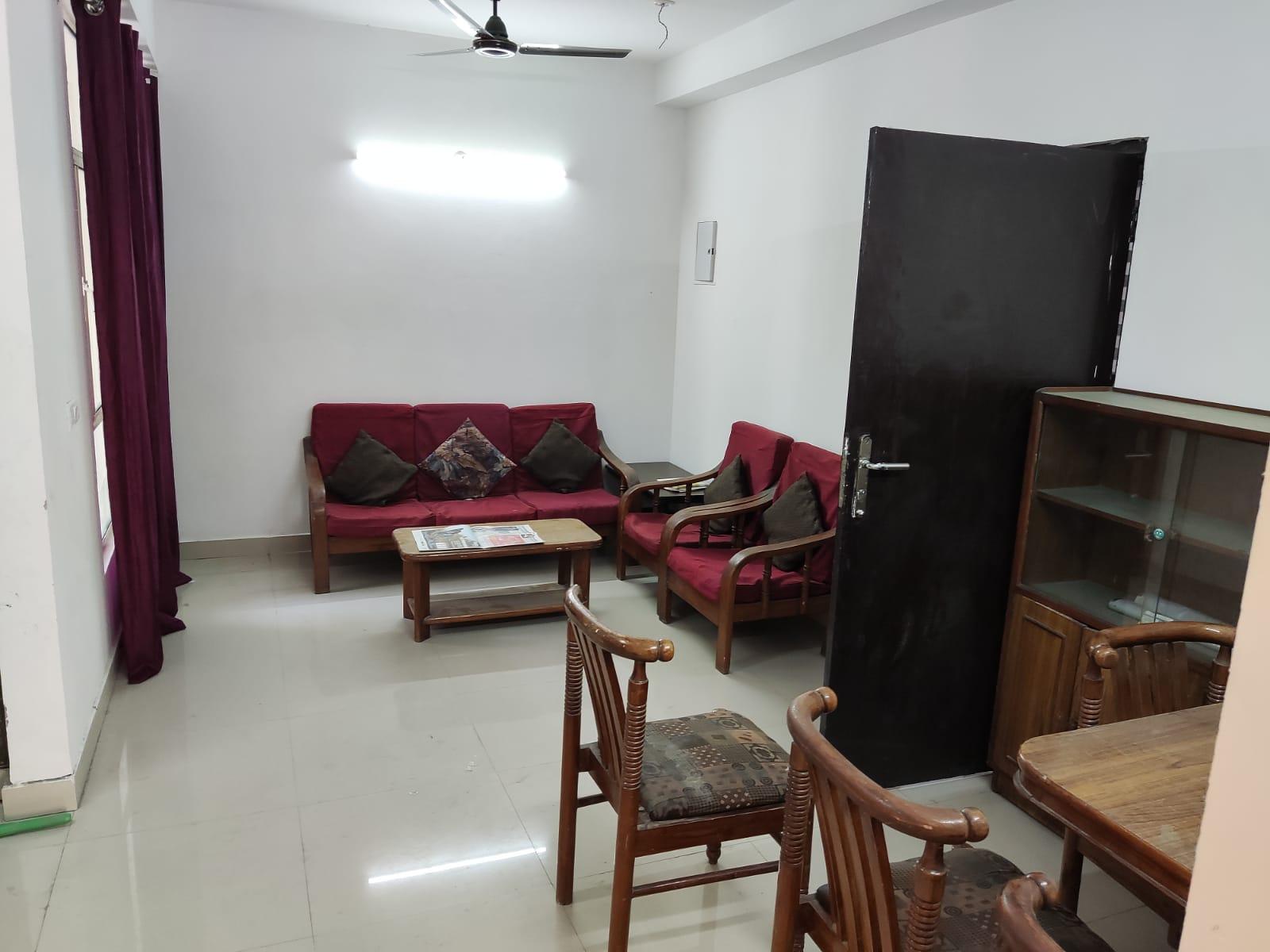 Radicon Vedantam – 925 SQFT | 2BHK Flat for Sale | Noida Extension