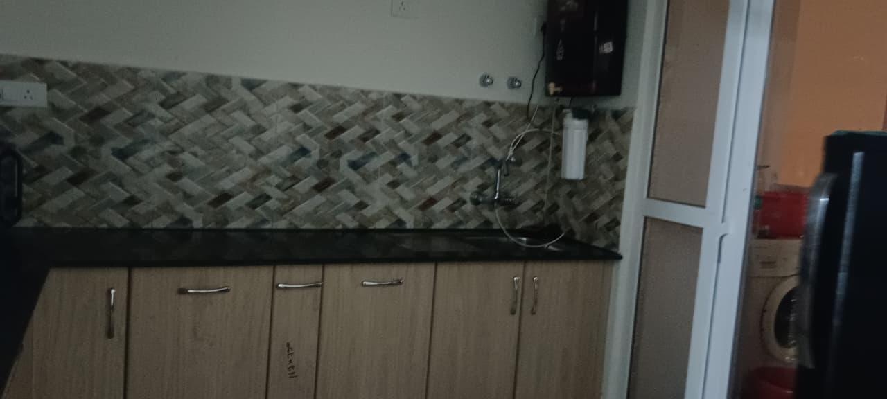 Trident Embassy Reso – 1405 SQFT | 3 BHK | 2 Toilets | 5th Floor | For Rent | Noida Extension