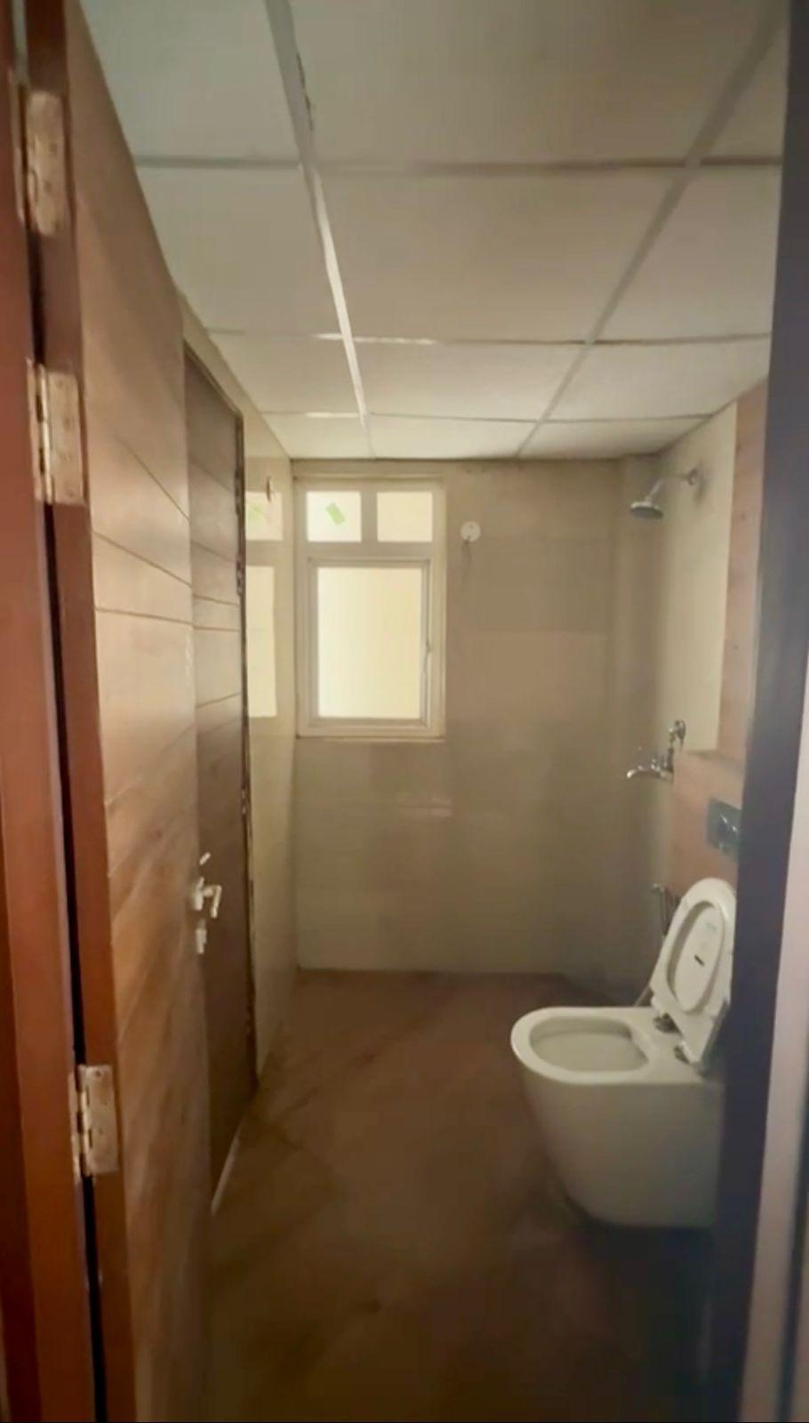 ACE Parkway – 1085 SQFT | 2 BHK | For Sale | Noida Expressway