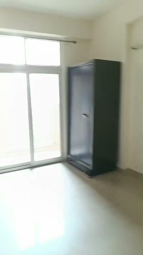 Mahagun Mywoods – 1545 SQFT | 3 BHK + 3T | Semi-Furnished | For Rent | Noida Extension