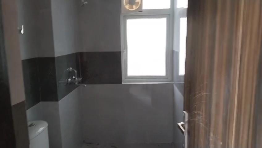 Apex Splendor – 1458 SQFT | 3 BHK + 3T | Noida Extension | For Sale