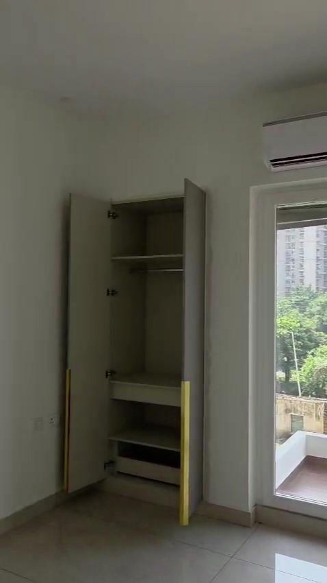 Nirala Trio – 1600 SQFT | 3 BHK + 3T + Servant | Actual Flat | For Sale | Techzone 4, Noida Extension